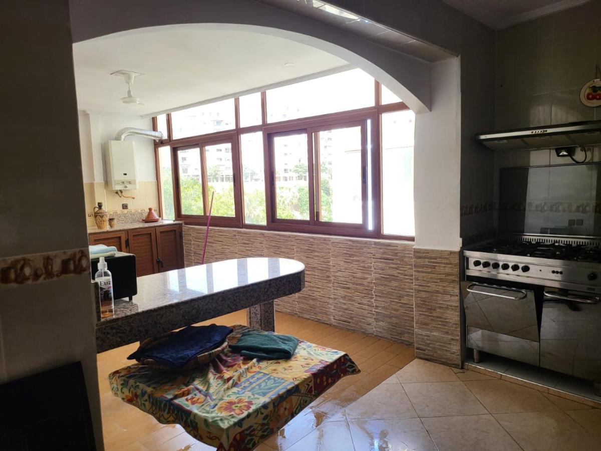 Vaste Appartement Au Centre De Tétouan מראה חיצוני תמונה